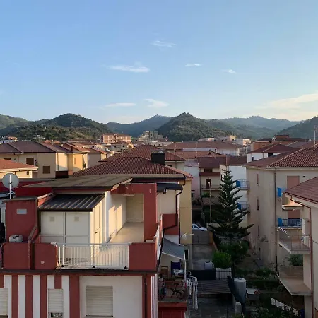 Casa Vicino Il Mare Apartment *